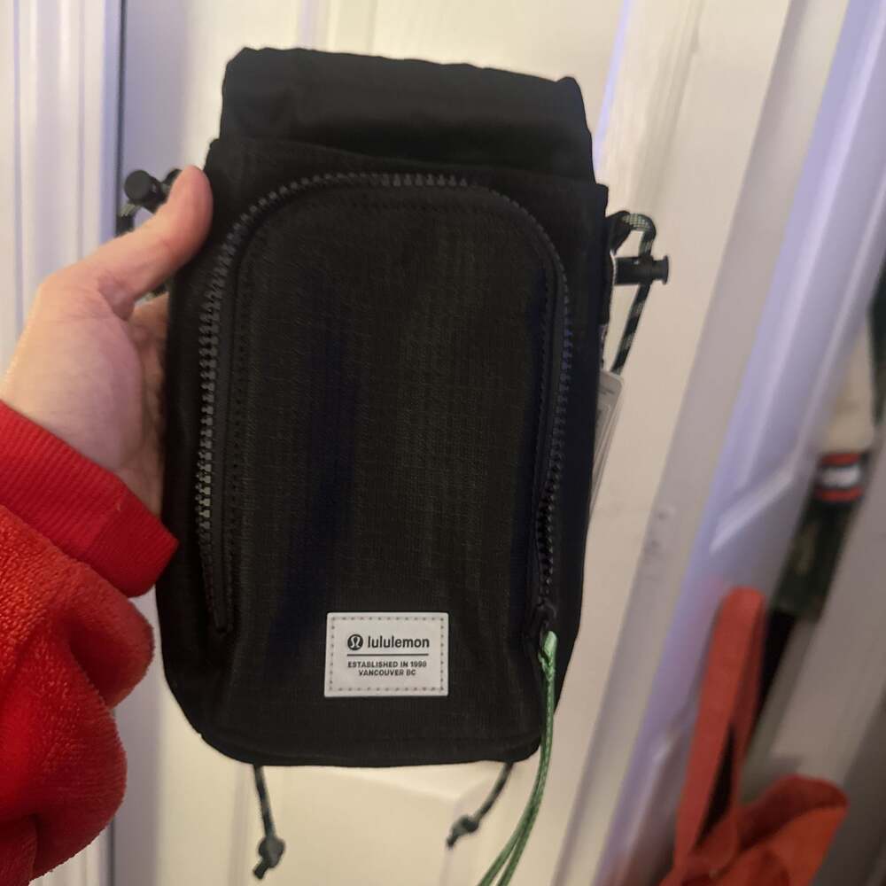 Water Bottle Crossbody with Front Pocket Paracord